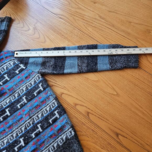 Womens Llama Pattern Peruvian Fair Isle Geometric Turtleneck Wool Sweater Sz S - Picture 12 of 15